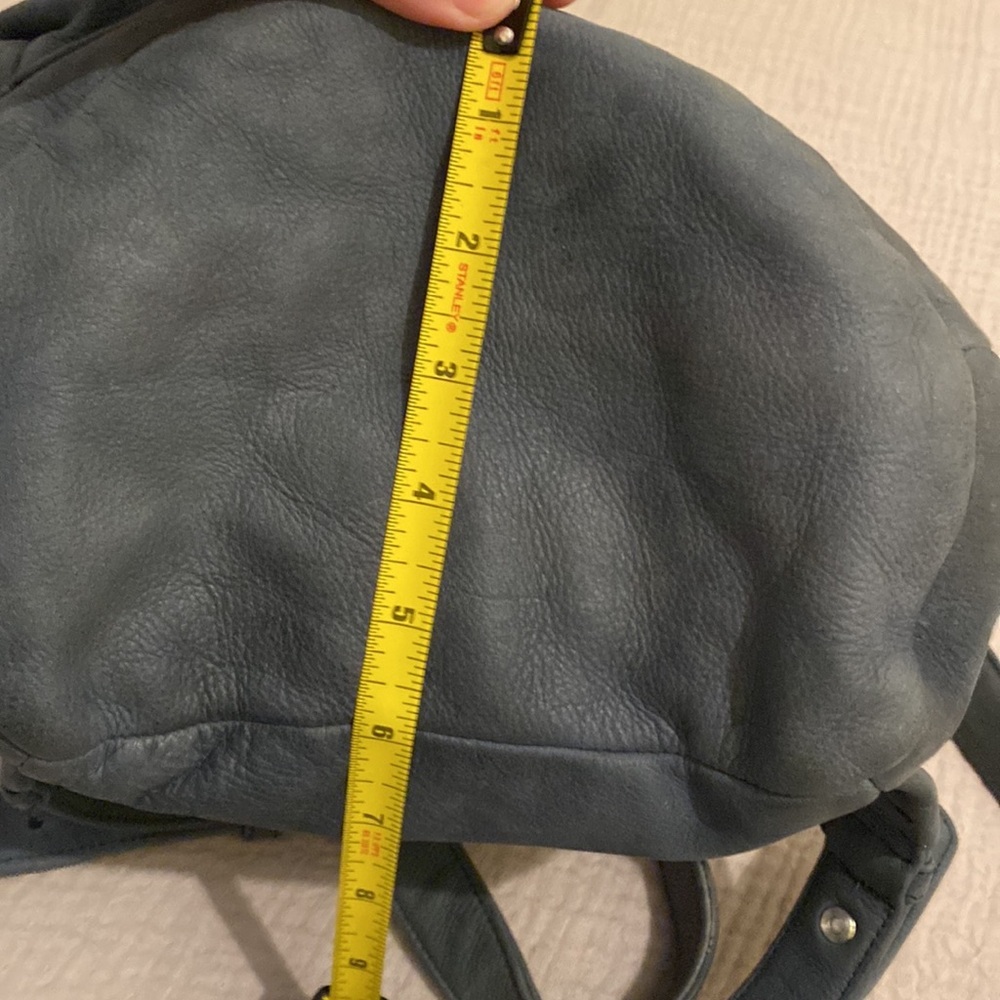 BAGGU NATURAL MILLED LEATHER Stylish Backpack - Picture 9 of 11